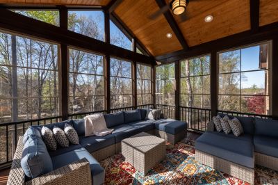 Deck Enclosure Installation in Dallas, TX